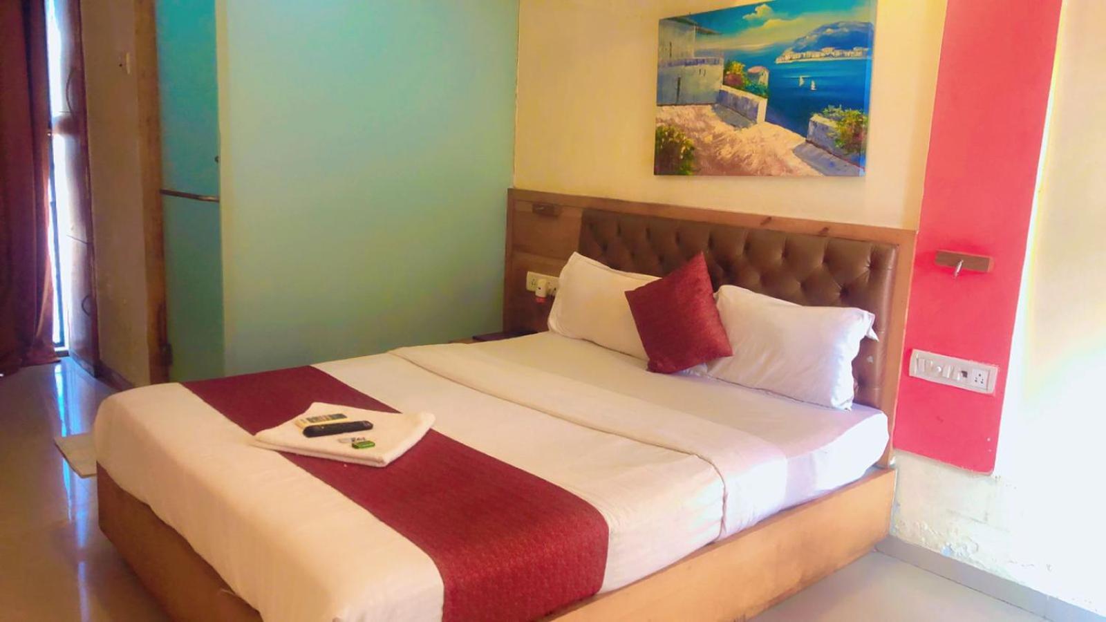 Grandeur By Avion Palace Near T2 International Airport Mumbai  Buitenkant foto